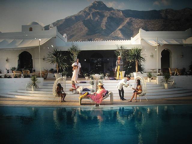 slim_aarons_tent_1_2