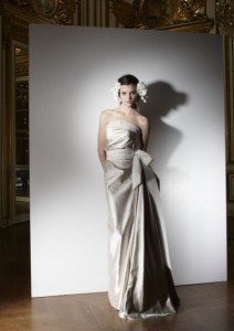 Lanvin-Blanche-Wedding-Dresses-and-Accessories-For-Summer-2013-Collection-01-440x622