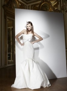 Lanvin-Blanche-Wedding-Dresses-and-Accessories-For-Summer-2013-Collection-11-440x595